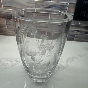 Engraved crystal Vase